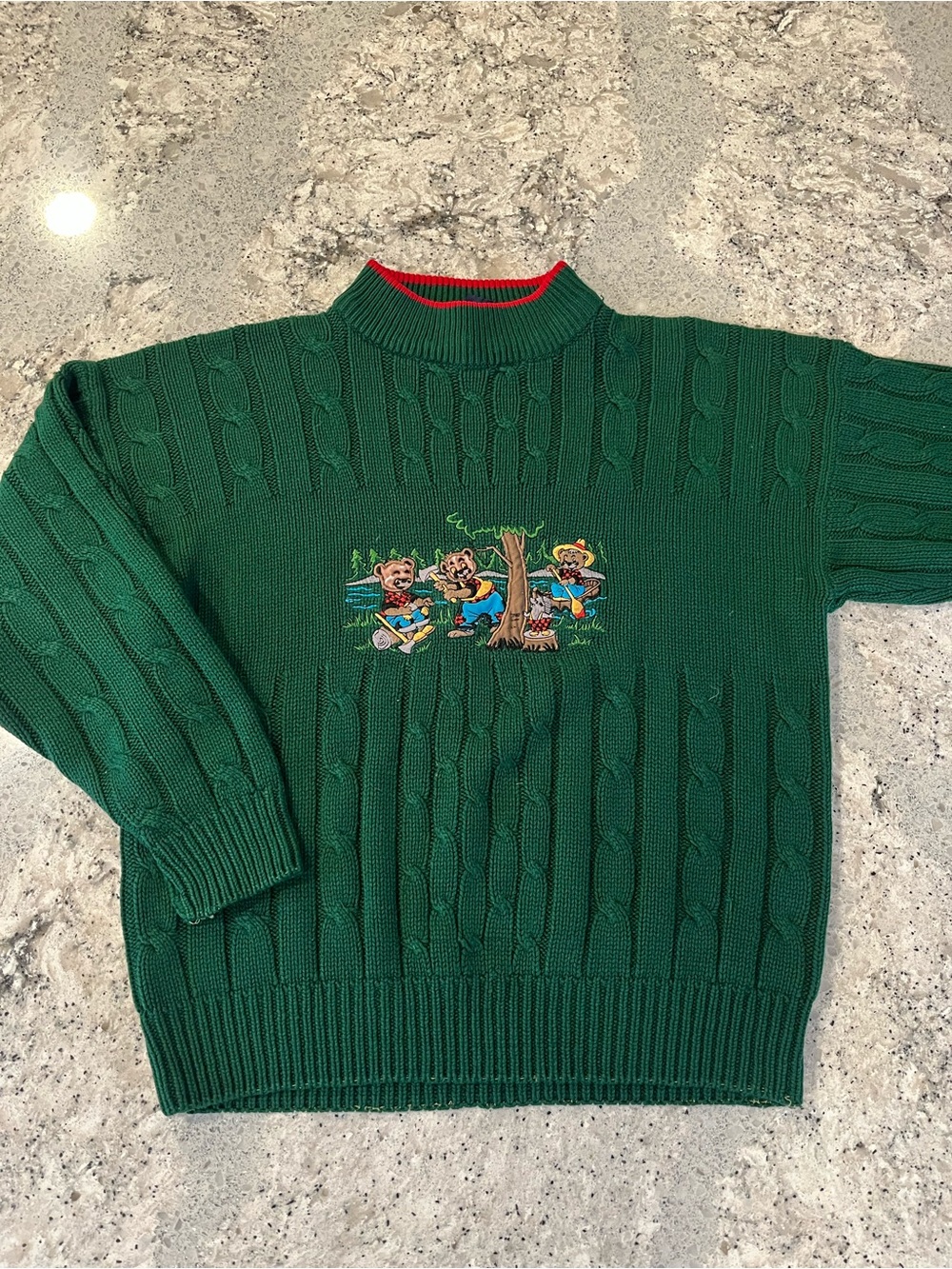 Vintage Green Cable-Knit Crewneck Sweater with Embroidered Bears